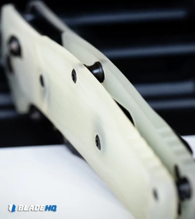 Benchmade 940 Osborne AXIS Lock Knife Natural G-10 (3.4" Black M4) 12 Benchmade 940 Osborne AXIS Lock Knife Natural G-10 (3.4" Black M4) - Image 10